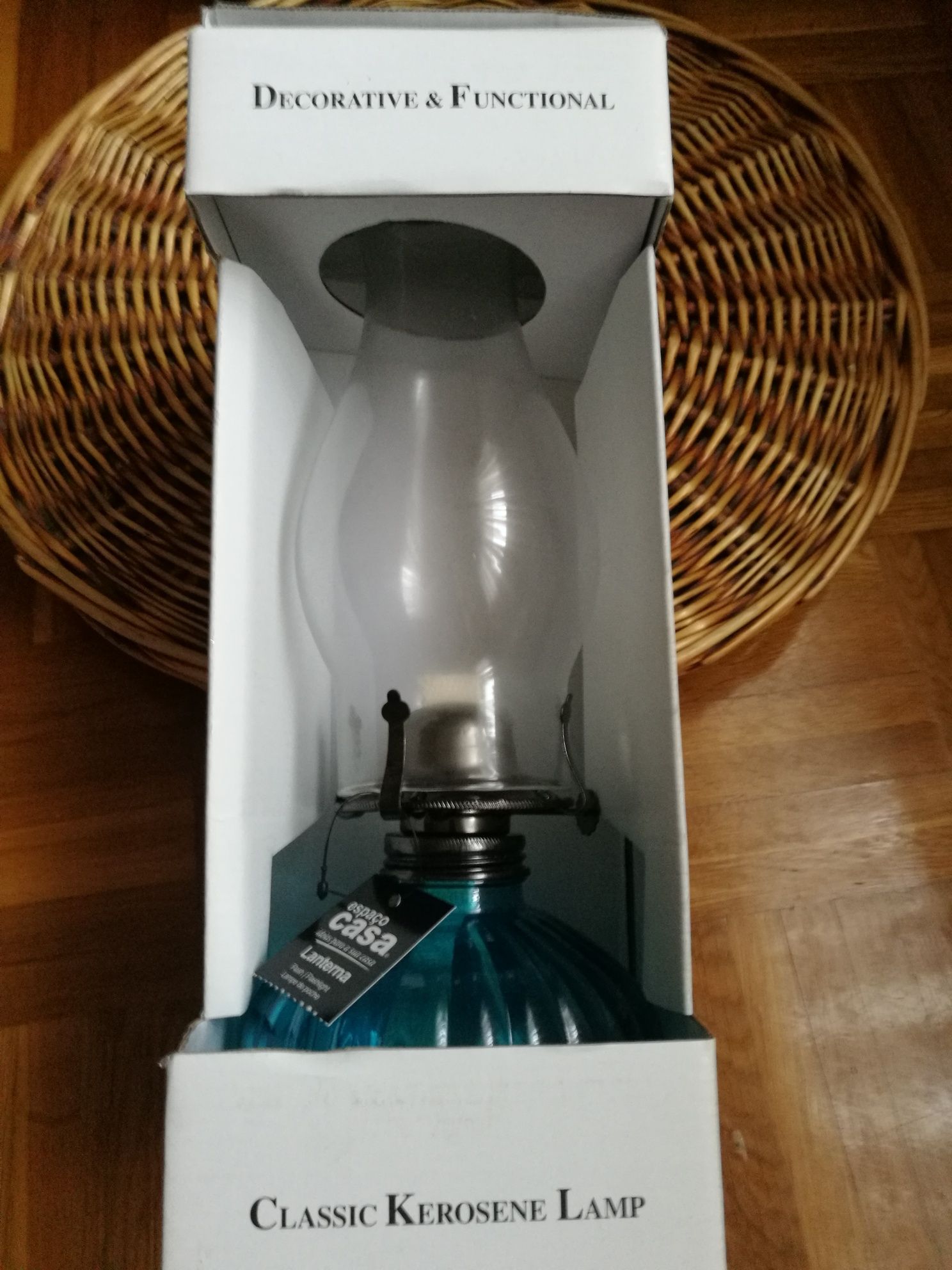 Candeeiro de Kerosene da marca Casa. NOVO