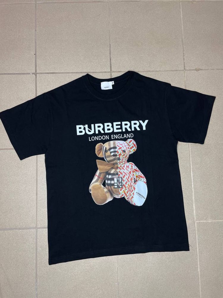 Tshirt Preta Burberry