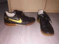 Buty sportowe NIKE Ronaldinho R10 Limitowana Edycja _ R. 42,5