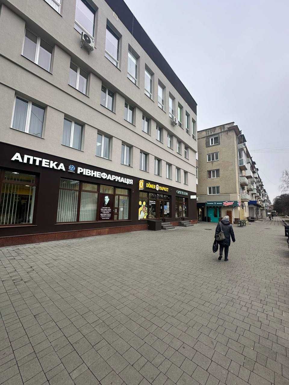 ЦЕНТР 50м2 ТОП-Локація Здам ФАСАДНЕ приміщення з АКТИВНИМ Трафіком