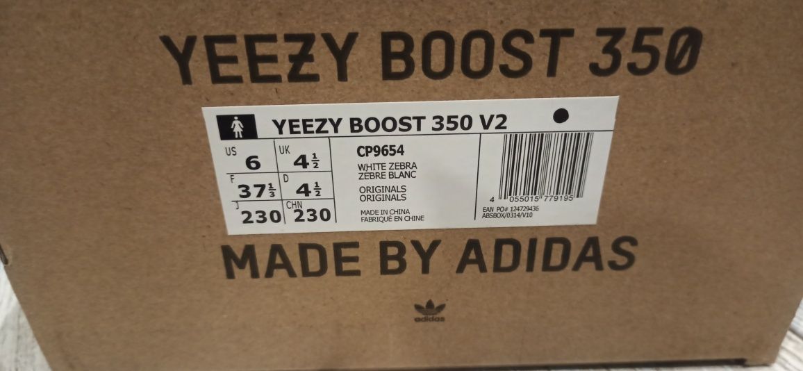 Buty yeezy bost v2 zebra używane