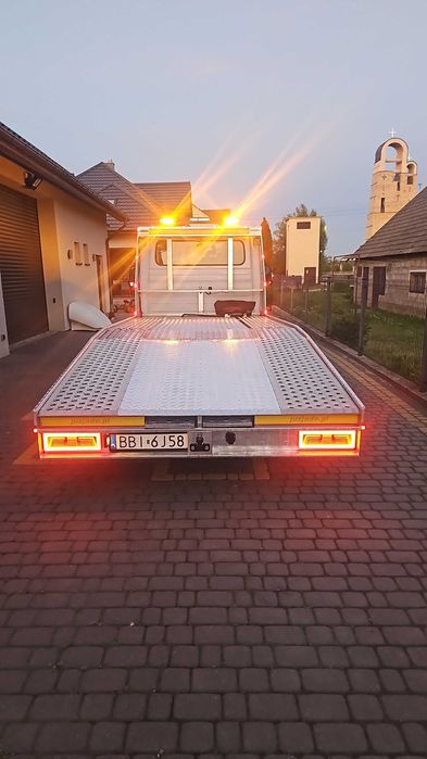 Autolaweta auto pomoc  wynajem samochodu kat B   transport