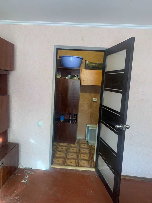 Кімната в гуртожитку біля обласної лікарні