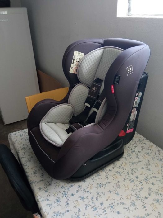 Dois equipamentos novos e outro para peças