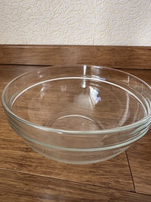 Zestaw czyerech misek