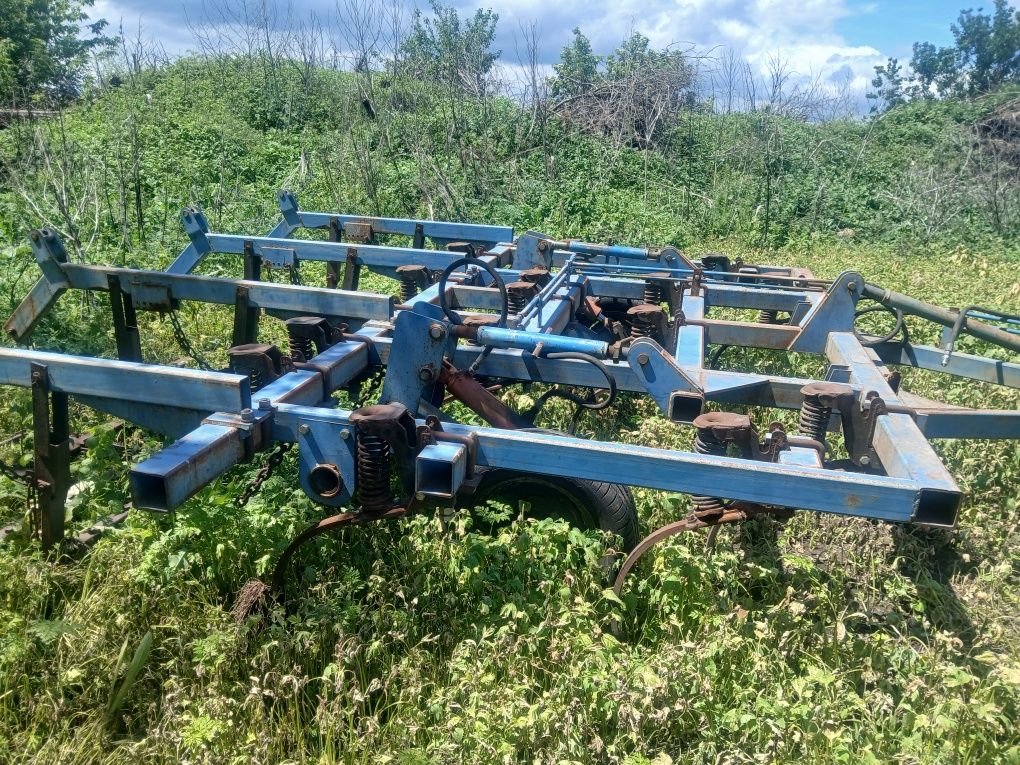 Продам культіватор КГШ 4