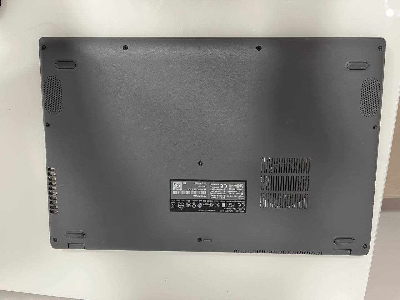 Ноутбук ASUS VivoBook MX330 2GB