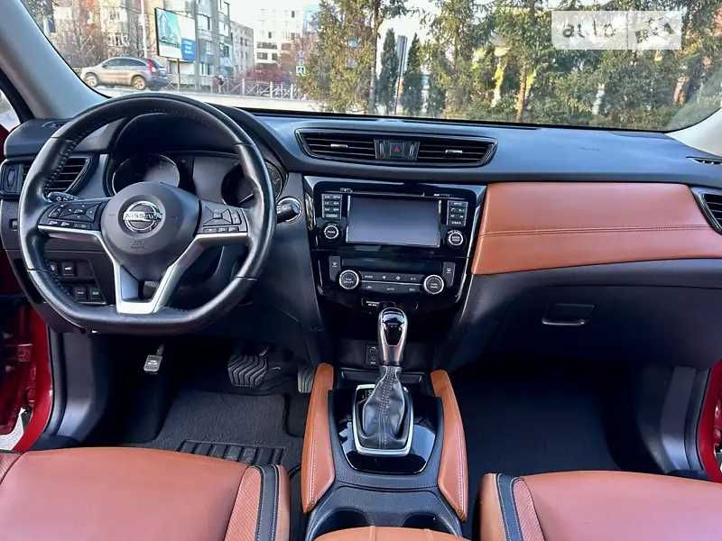 продам Nissan Rogue красного цвета