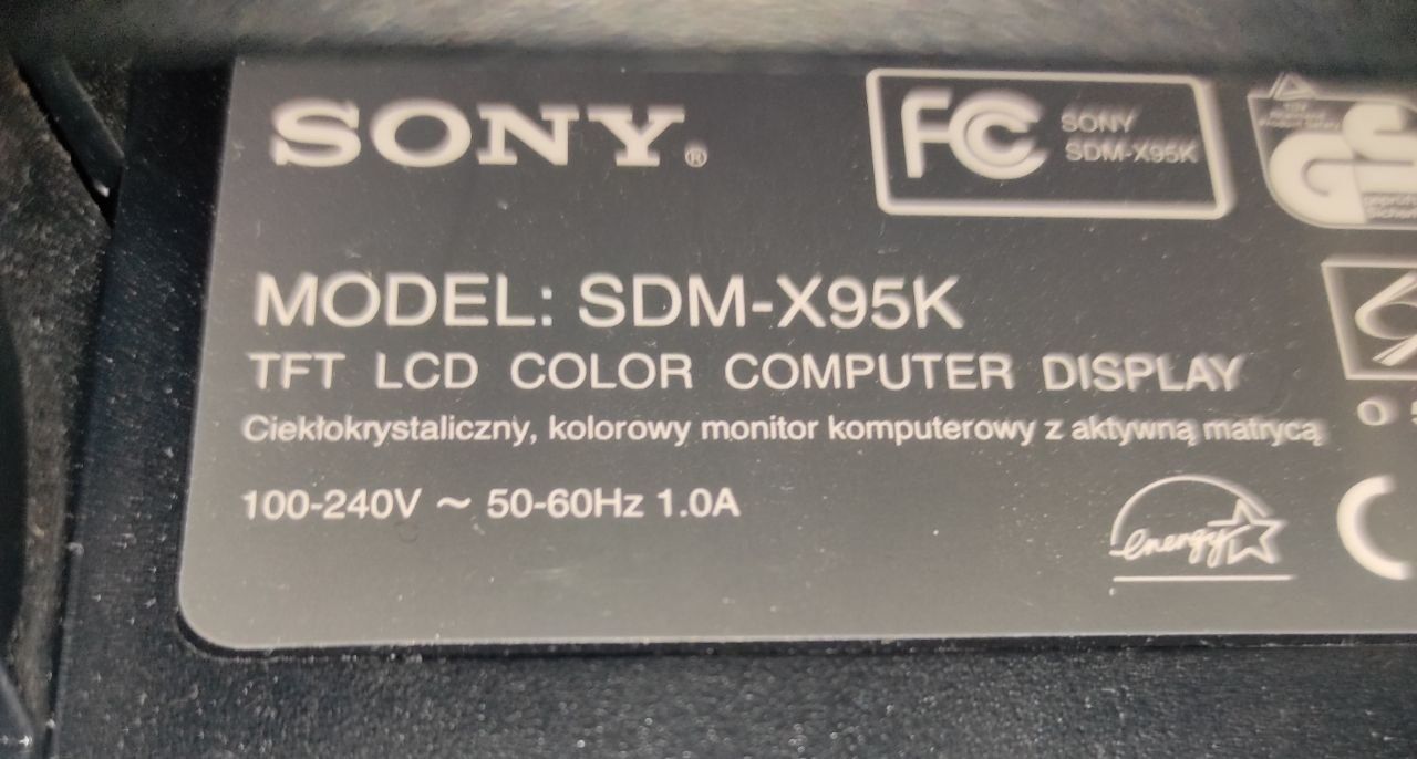Монітор  Sony SDM-X95K з клавіатурою та мишкою