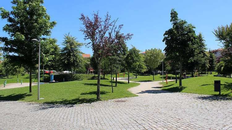 T2 com garagem junto à Quinta do Covêlo