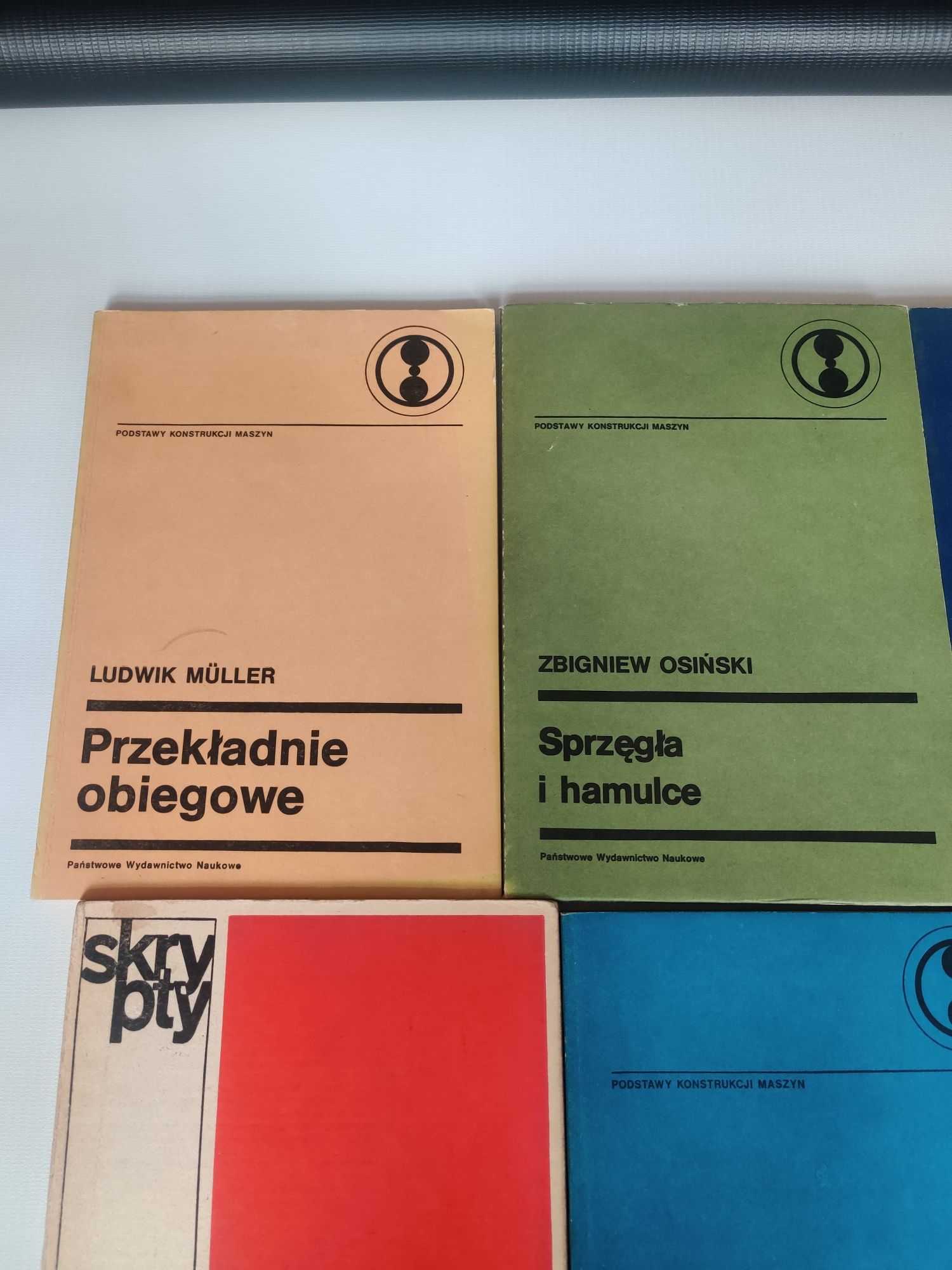 Książkę techniczne Budowa Maszyn Mechatronika Politechnika PRL