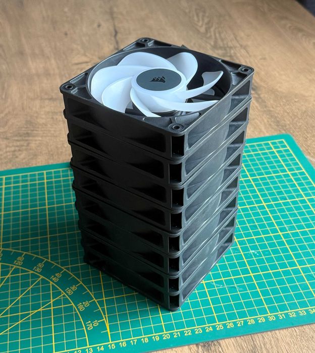 Corsair RS120-R Wentylatory Reverse ARGB PWM 2x 4szt. Gwarancja FV