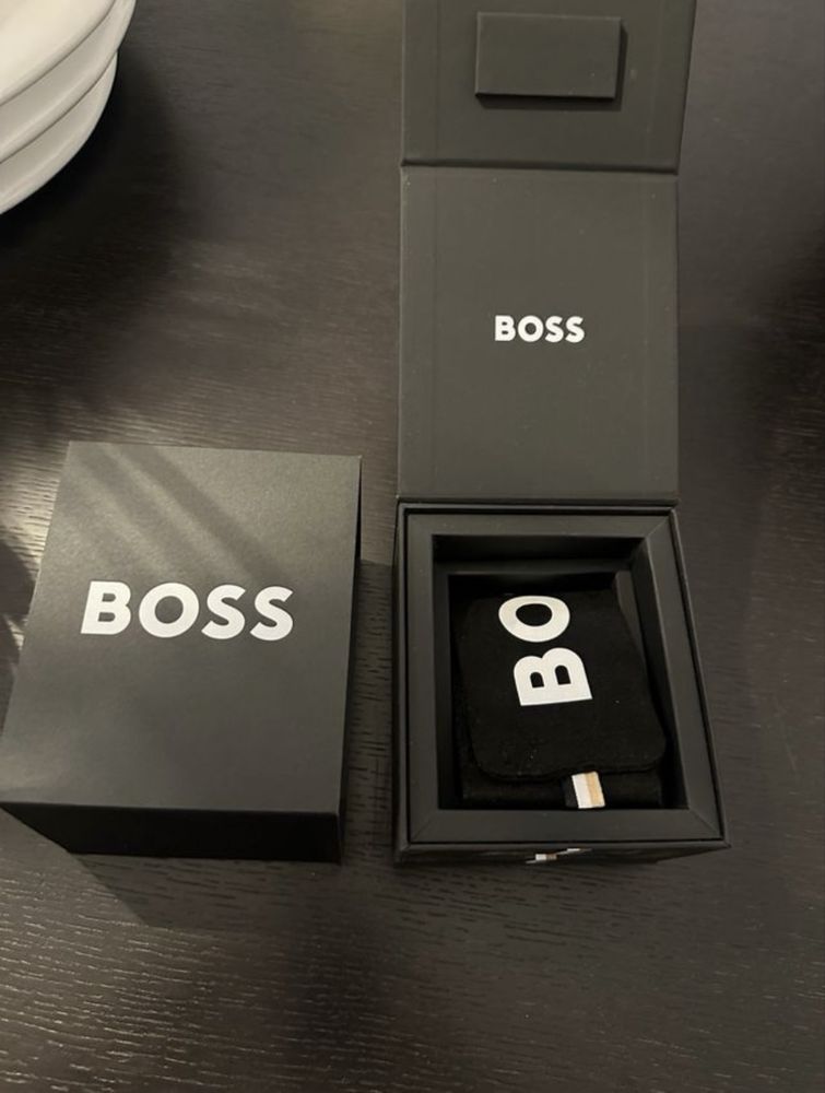 Relógio Boss - Detalhe Verde