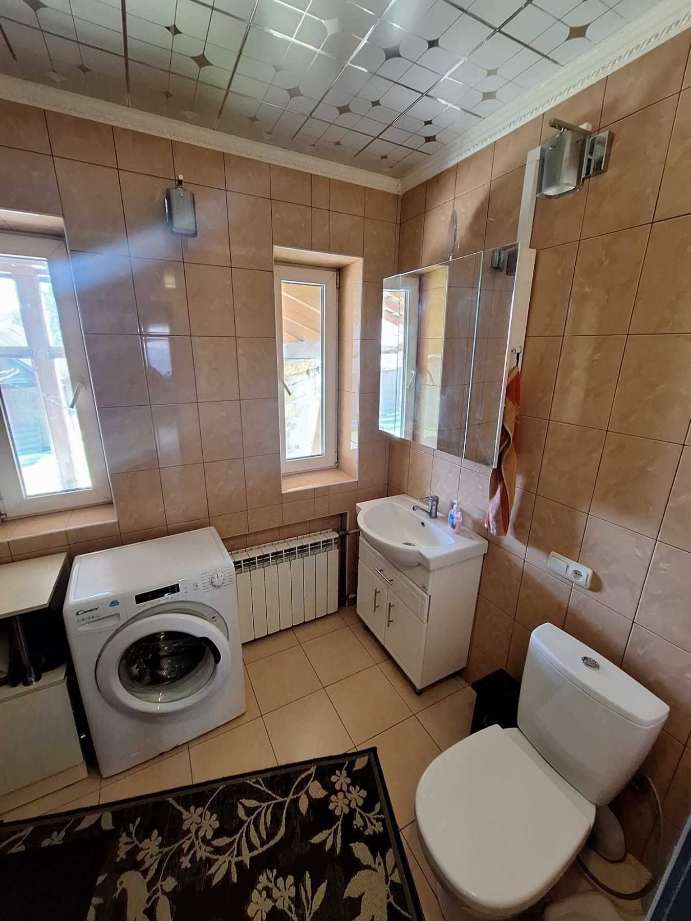 Продам 2-х поверховий будинок 156м2 на ділянці 13 сот, гарний стан.