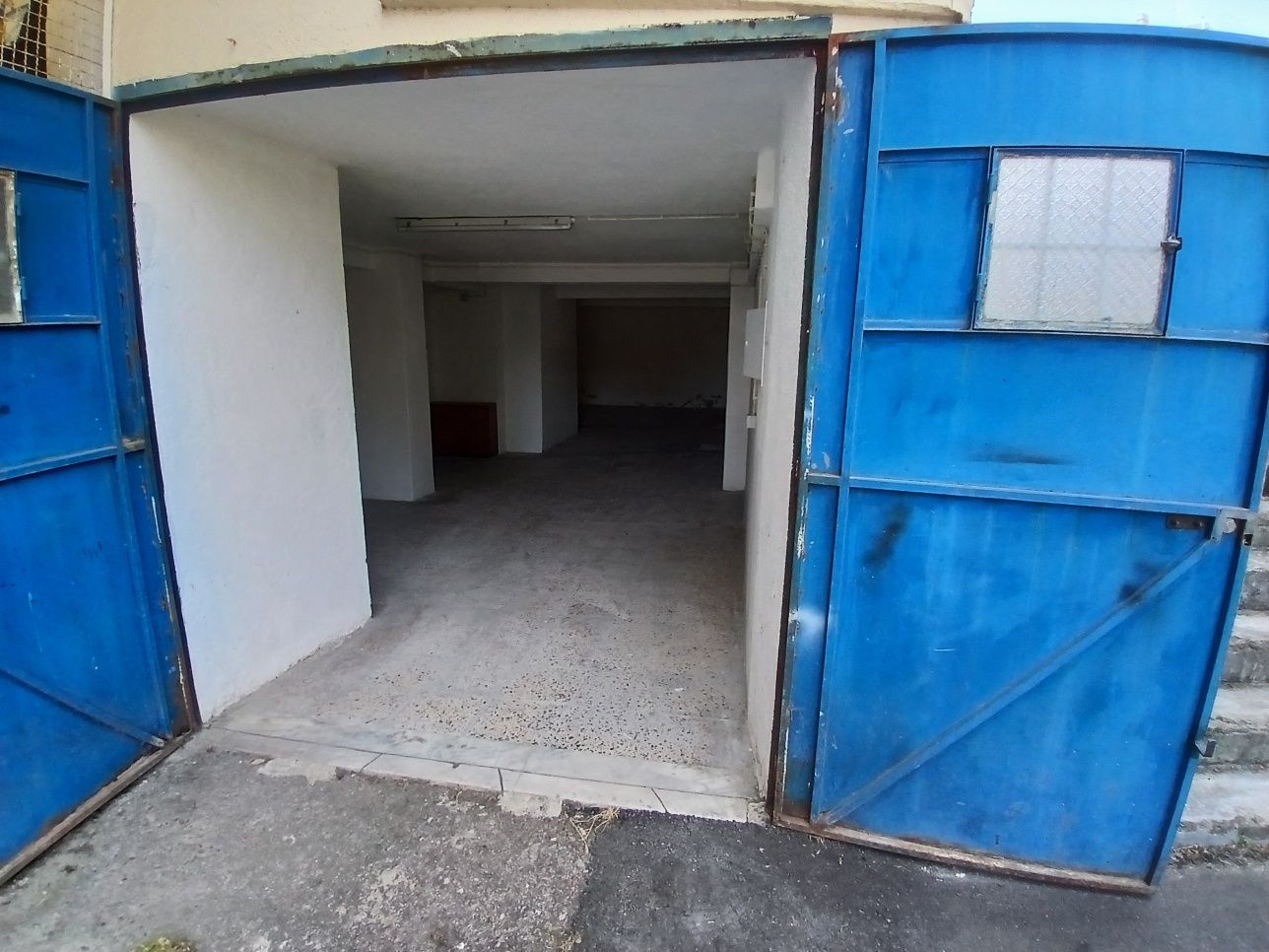 Arrendamento ou Venda Armazém Rinchoa, perto da estação Rio de Mouro 1