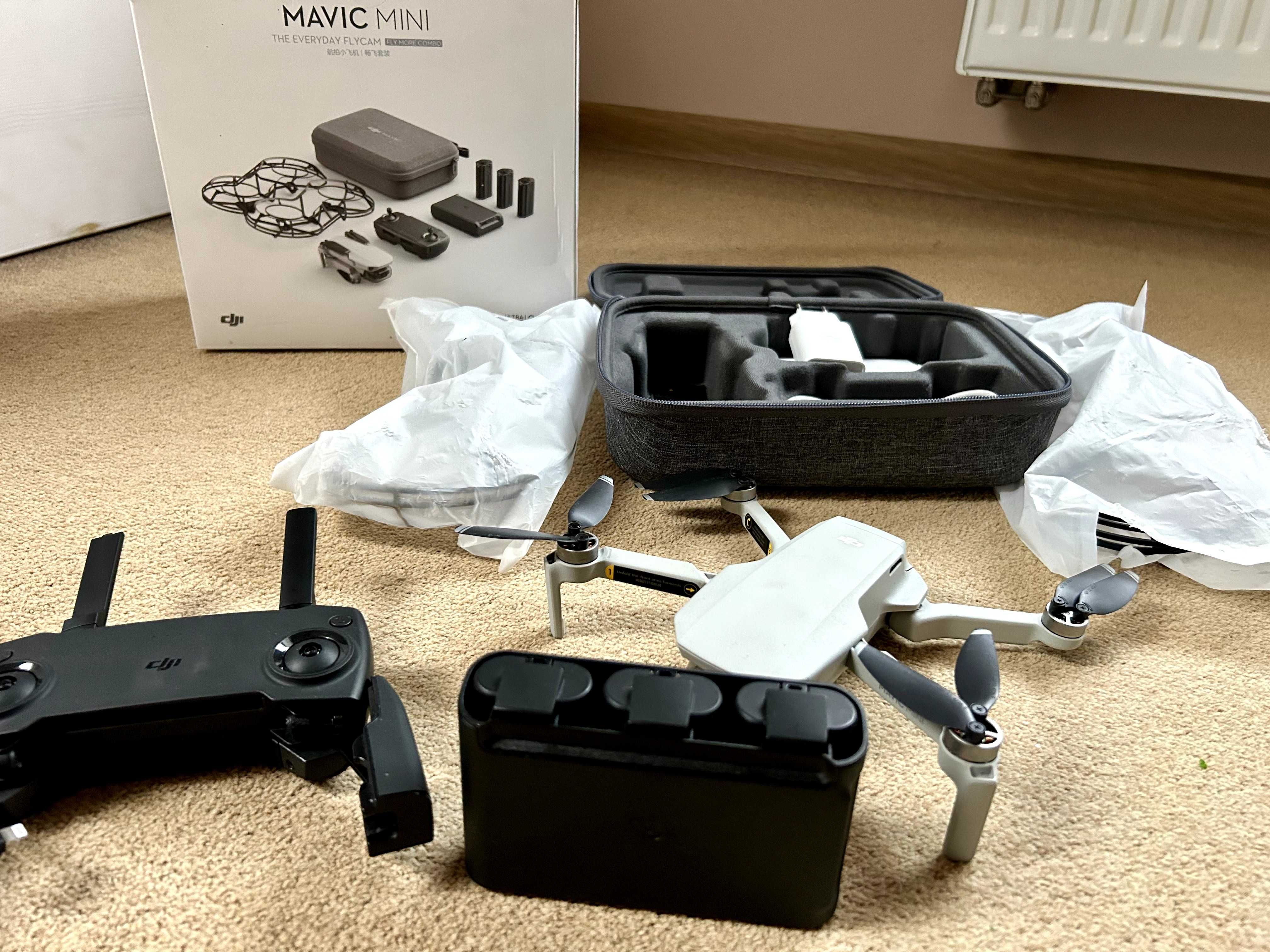 Dron DJI Mini Fly More Combo