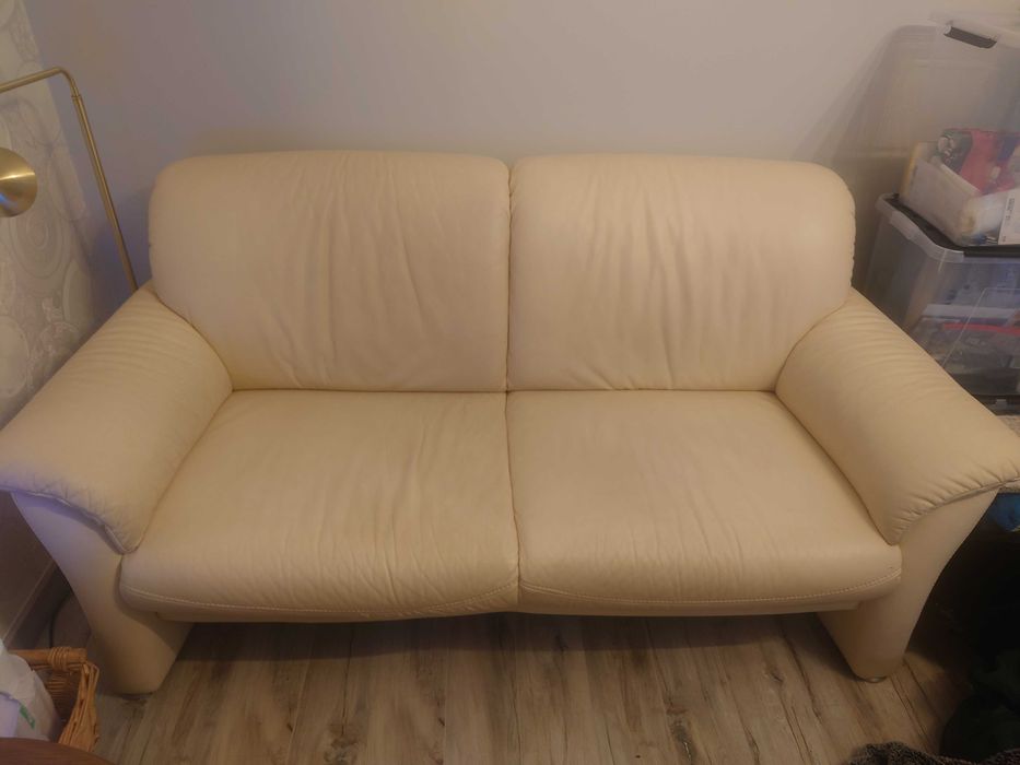 Skórzana sofa dwuosobowa