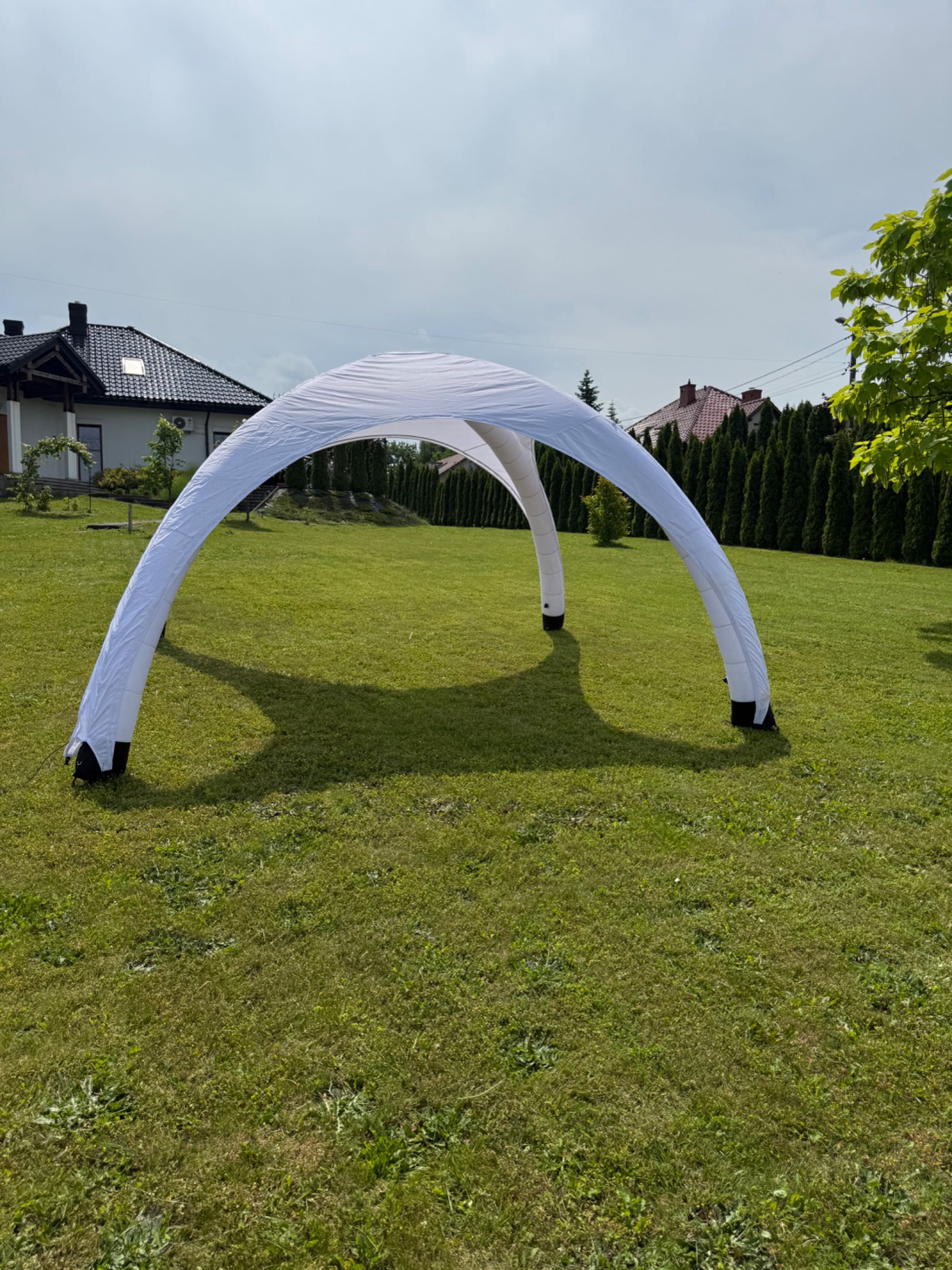 Namiot pompowany, rozkładany  stałociśnieniowy, event, impreza, plener