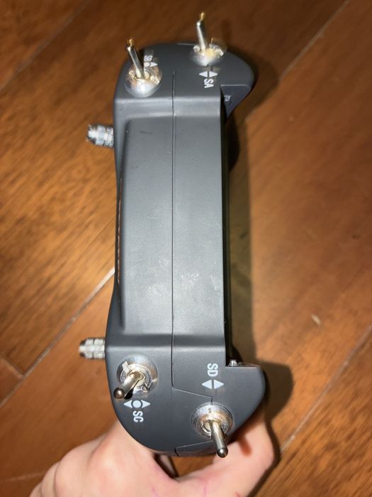 Пульт BetaFpv LiteRadio 2 se у чорному кольорі у гарному стані