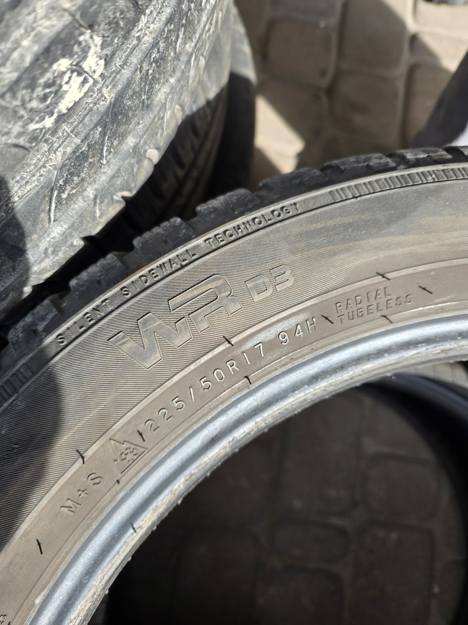 Opony Nokian WR D3 225/50 R17 94H, 2017r