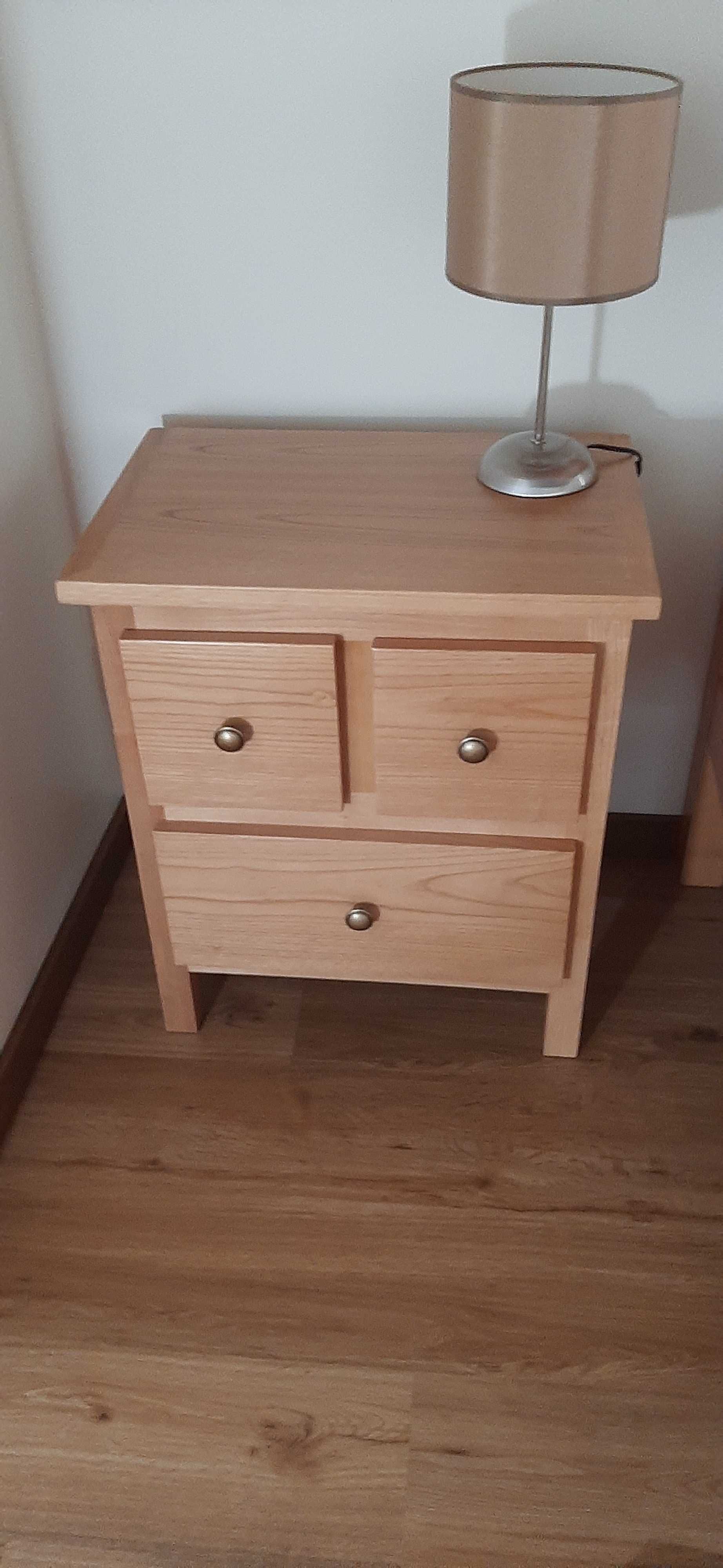 Mesa de cabeceira