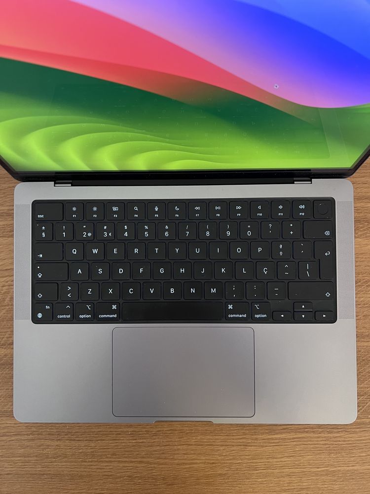 Mac Book Pro M3 novo c/ fatura e garantia