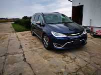 Na sprzedaż Chrysler Pacifica 2017 Limited – 8-osobowa wersja, bogate