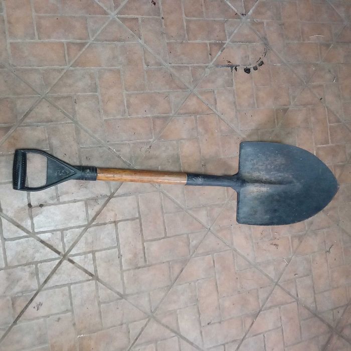 Pá para agricultura, com 1,10mts comp x 30 cms largura
