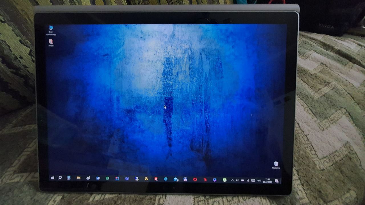 Планшет - ноутбук Microsoft Surface Book (intel i5, 8 OЗУ,  256 SSD)