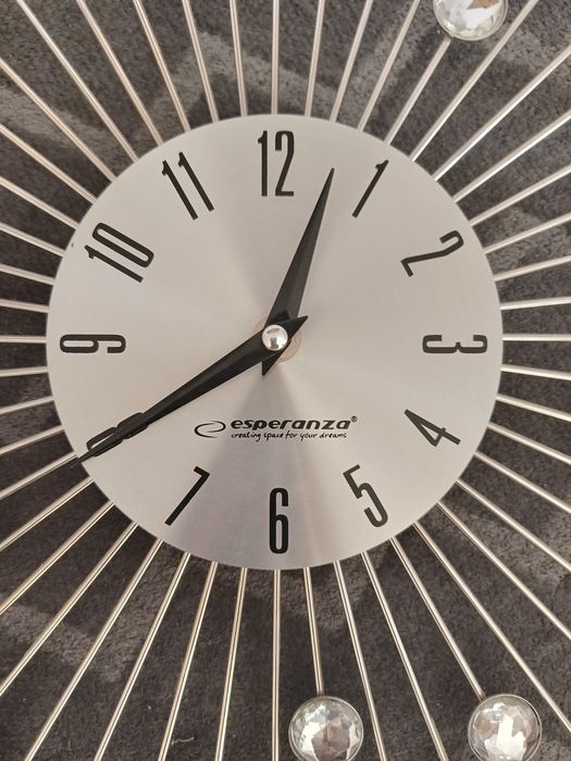 Zegar ścienny - jak nowy