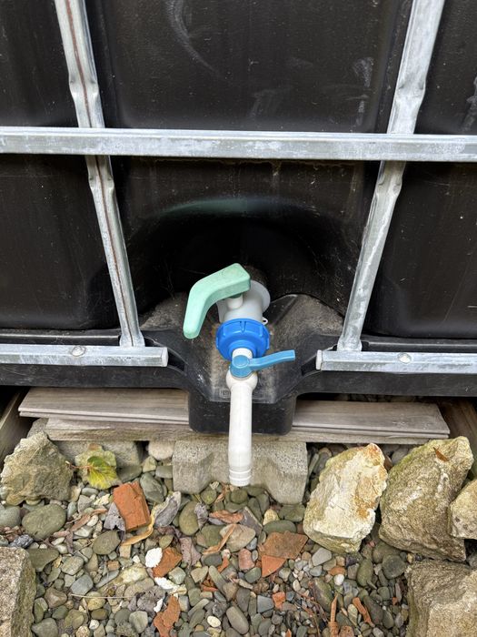 Zbiornik mauzer 1000l z kranikiem