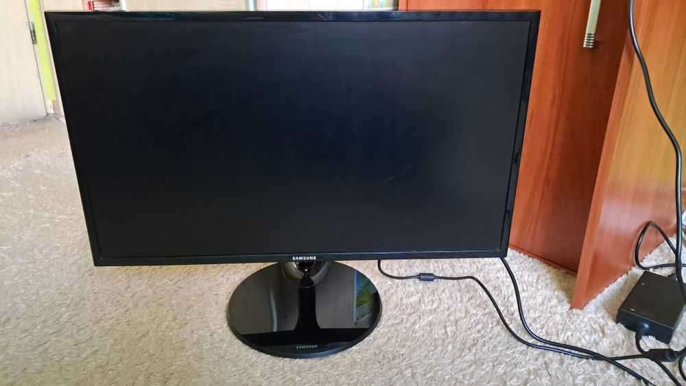 Monitor Samung 27 SF350, 1920x1080, 100% sprawny NOWY