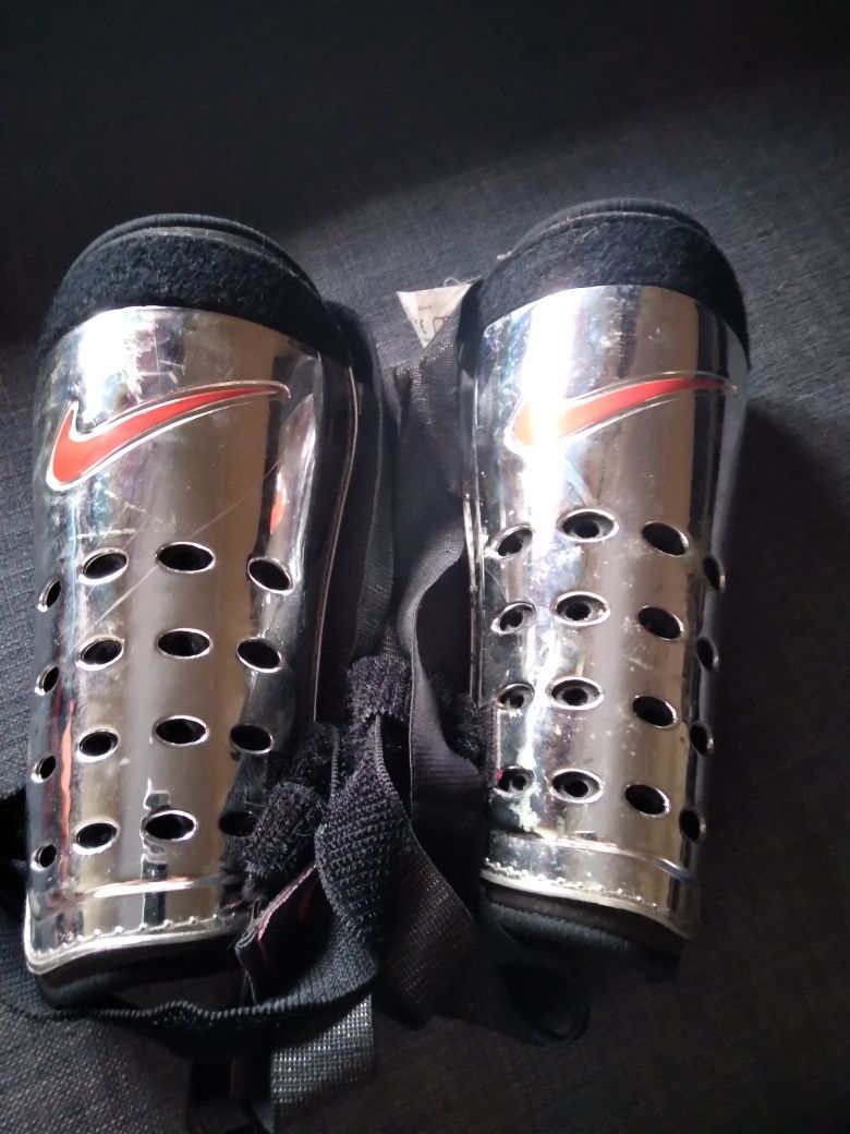 Caneleiras nike tamanho Large