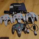 Nintendo 64 + 4 pady