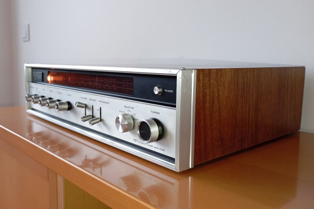 Receiver, Amplificador Sintonizador National SA-53 a funcionar