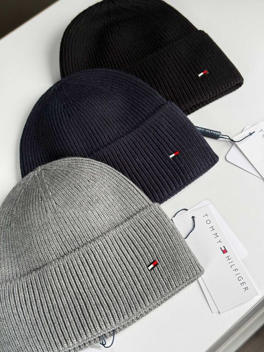 Шапка Tommy Hilfiger сіра синя чорна чоловіча у наявності