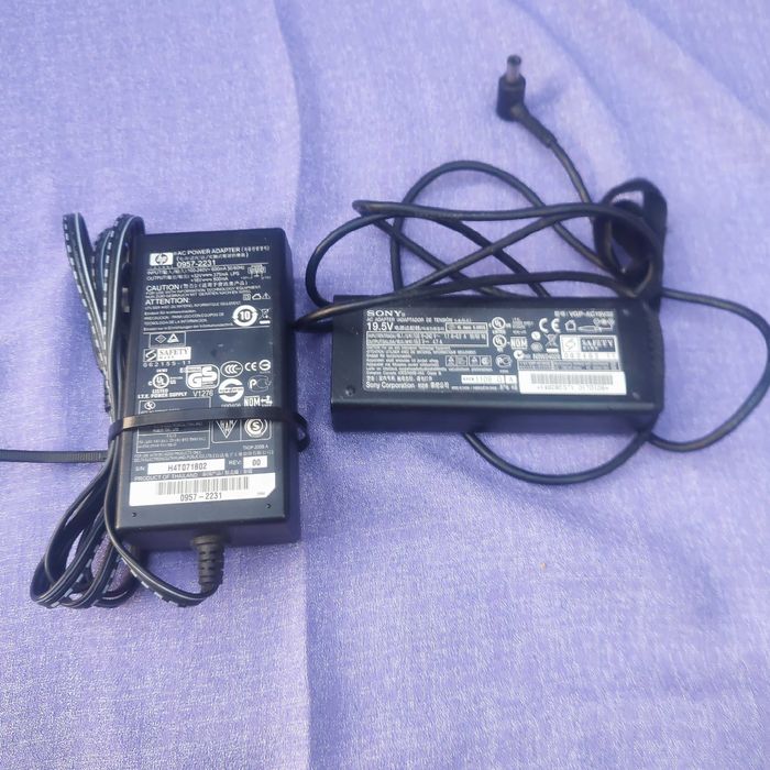Блок питания SONY  WIO- 19,5V  и принтера HP