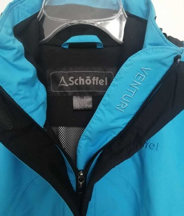 Kurtka typu hardshell renomowanej marki Schoffel dla kobiet.