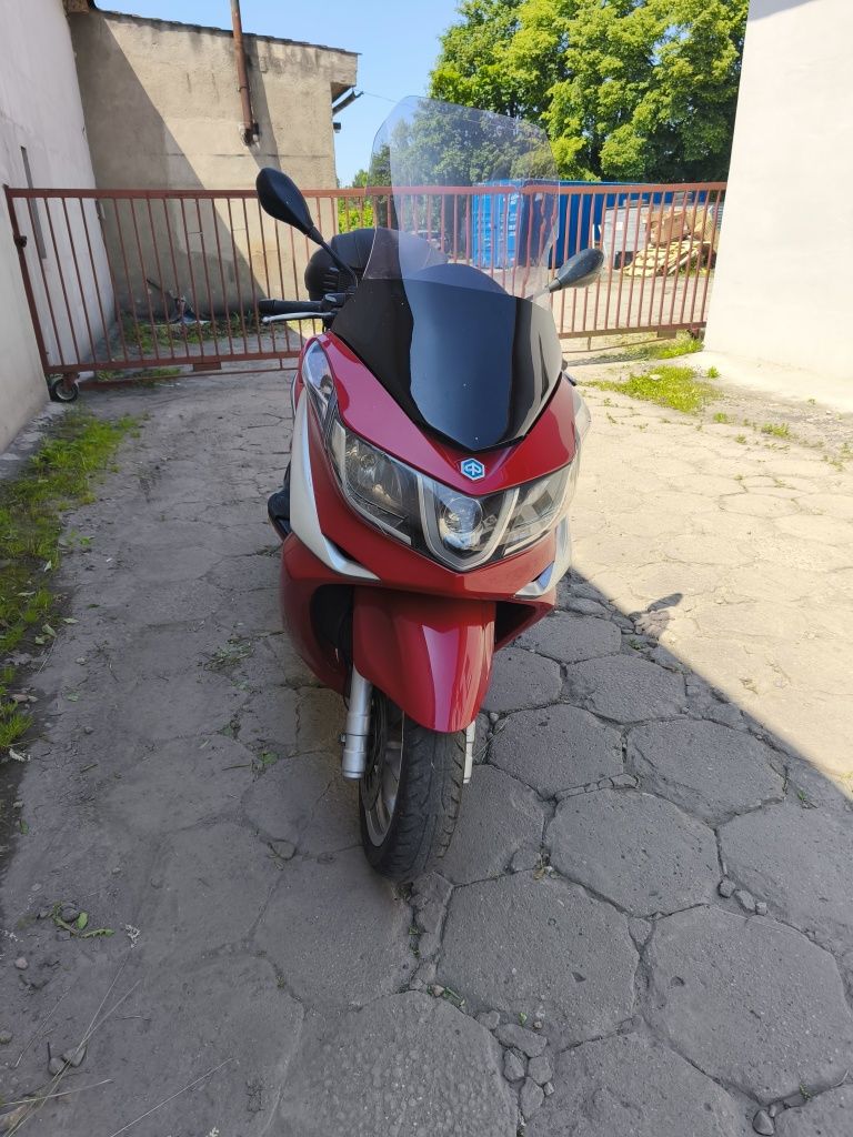 Piaggio X10 350 zarejestrowany