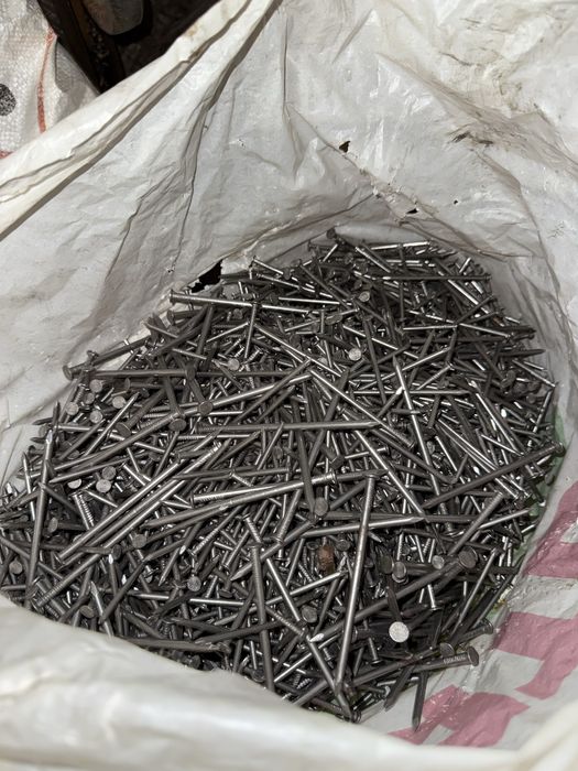 Новые гвозди, 70мм.