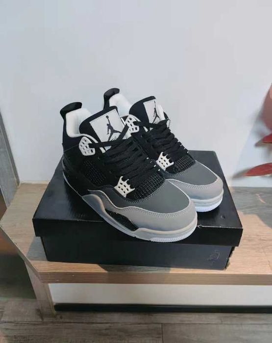 "koszykówki "Jordan_4_Retro_Fear R.39