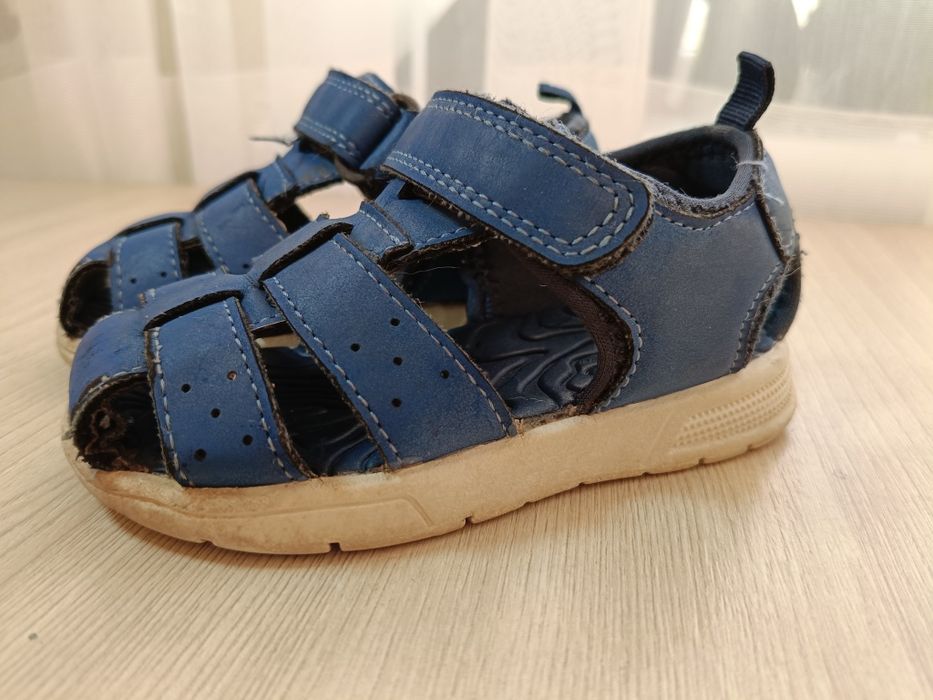 Дитячі босоніжки 22 розмір