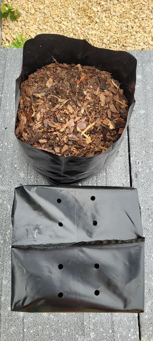 Doniczki 2L/100szt foliowe Produkcyjne PRODUCENT