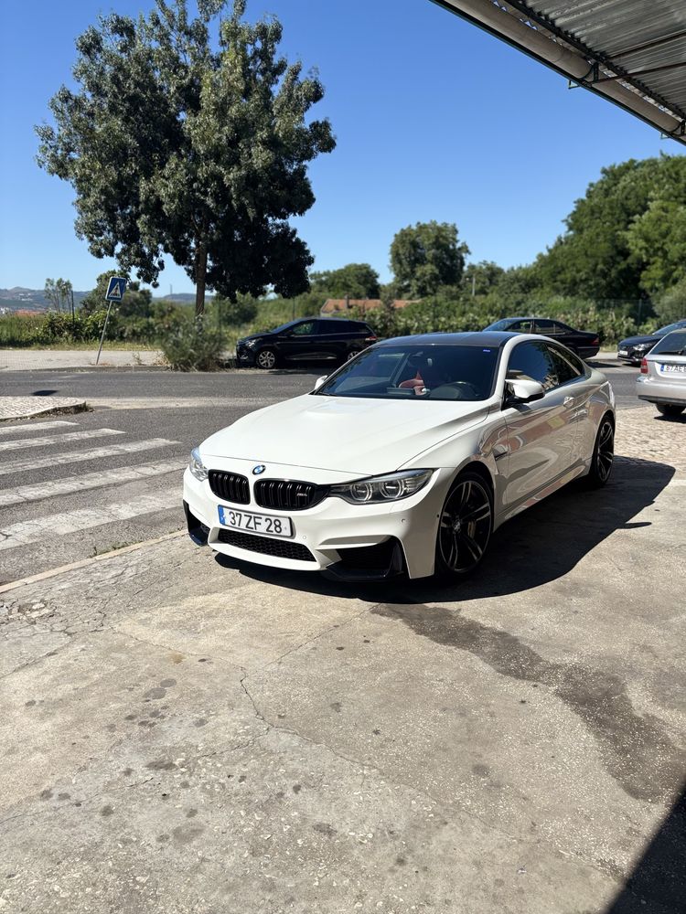 Bmw m4 full extras aceito trocas ou retomas
