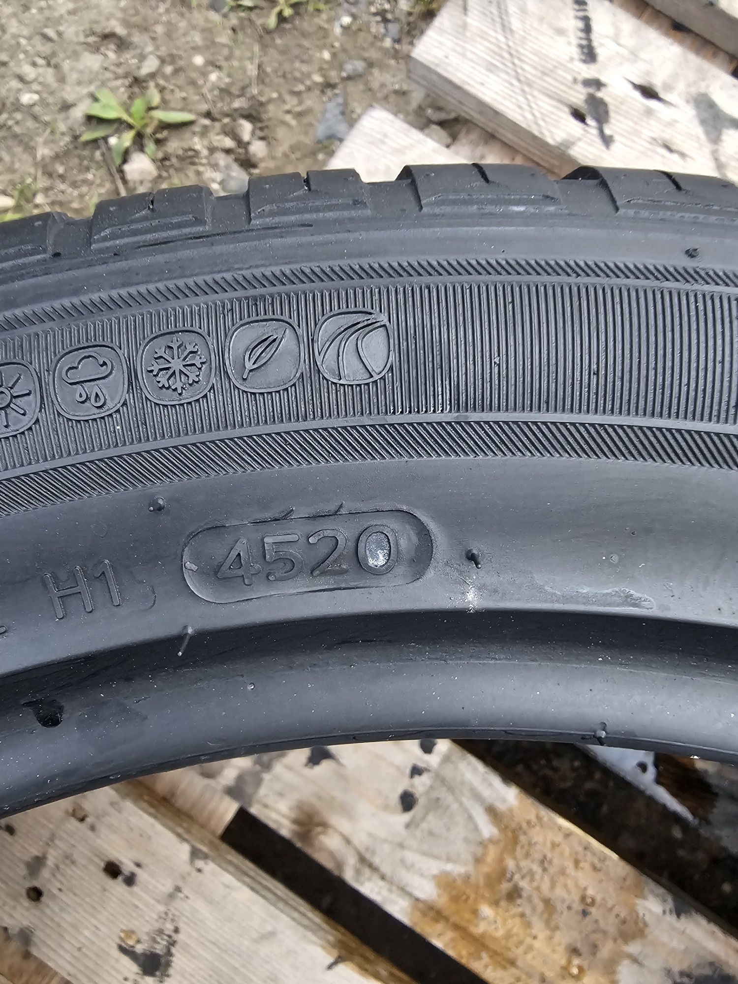 235/45R17 97Y Hankook Kinergy4S2, 4Season