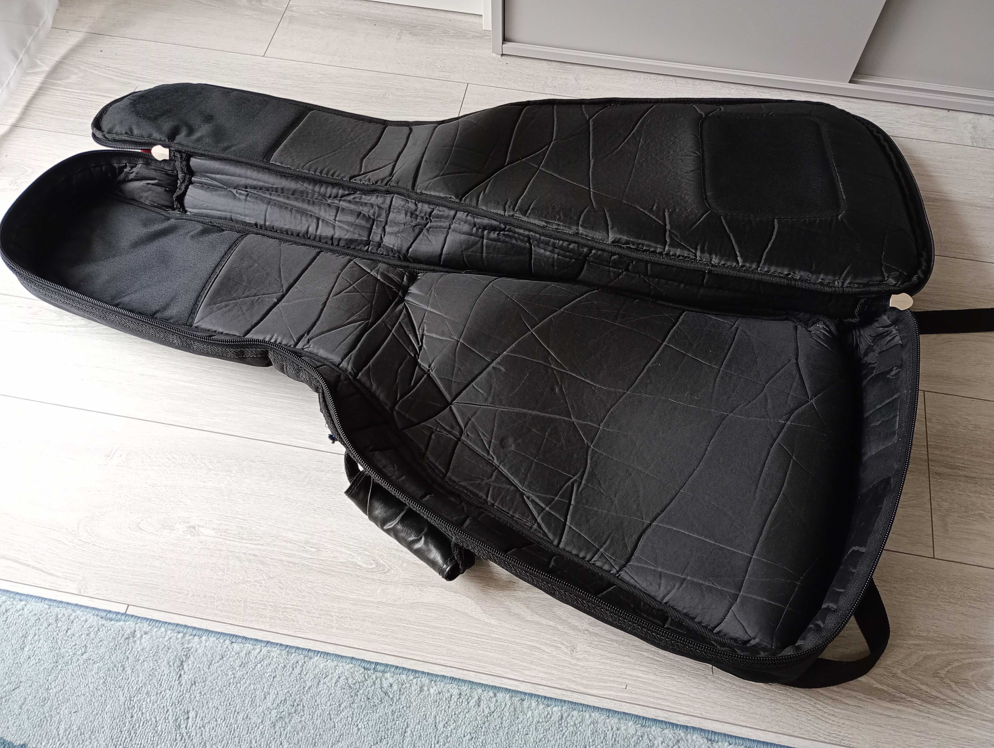 Pokrowiec STAGG na gitarę elektryczną - usztywniany - 20 mm gąbka