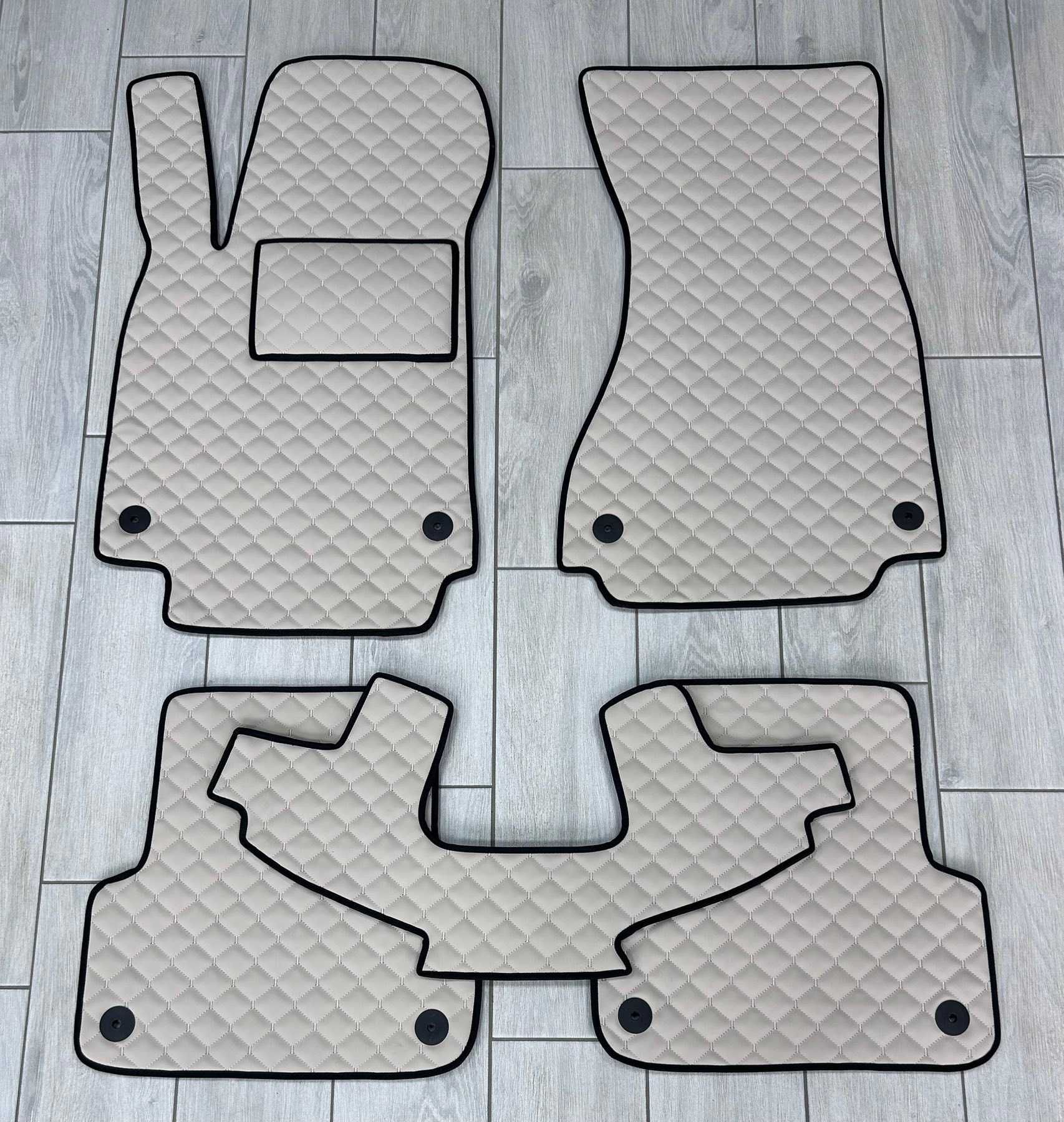Коврики в салон Екошкіра для Audi Q3 2011-2016 / 2016-2024 Ауди Ку3