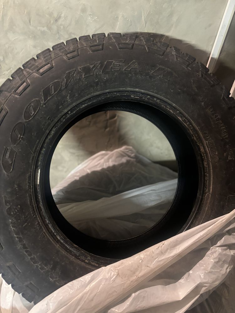 Goodyear Wrangler 245/70/17