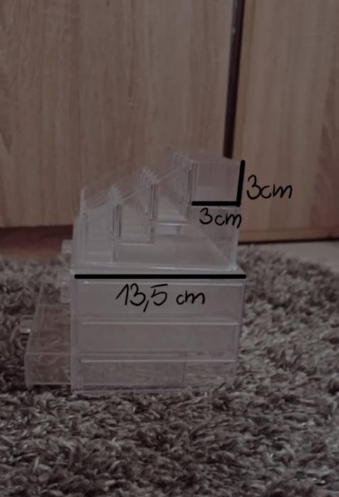 Przeźroczysta toaletka