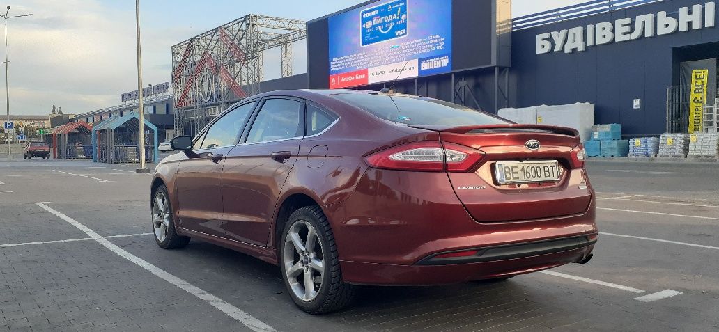 Ford Fusion, 2013